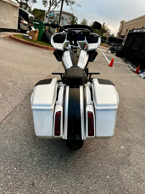 2023.5 Harley-Davidson Road Glide CVO